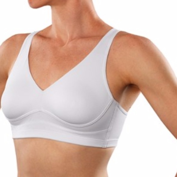 NWT Moving Comfort Iris Sports Bra C/D Cup White Small - Picture 2 of 8